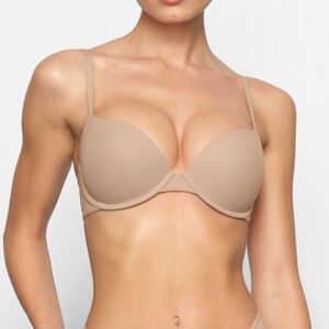 Skims Push Up Bra Fits Everyone Clay Wired NWT-32DDD